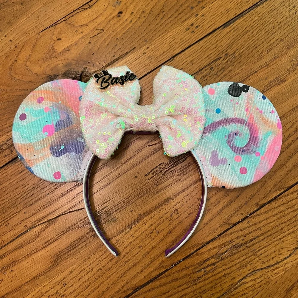 Hand painted Disney Ears - Picture 1 of 1